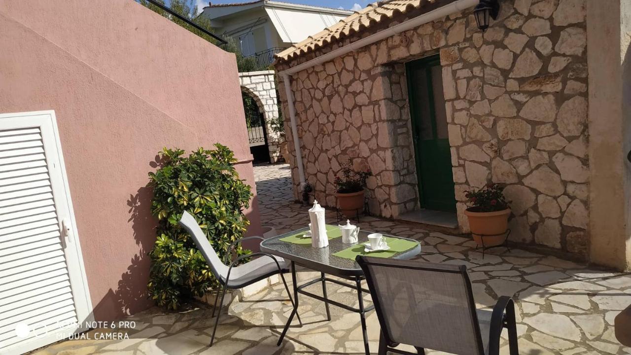 Sofias Cottage Razata Argostoli ภายนอก รูปภาพ